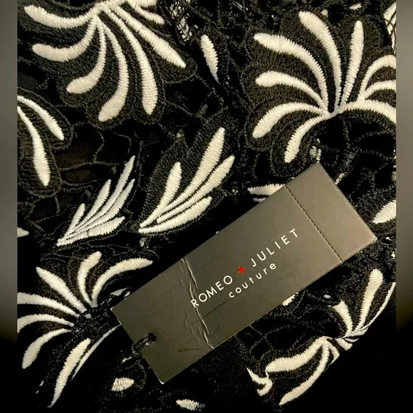 Romeo and Juliet Couture Medium Dress (never worn) - Picture 2 of 7